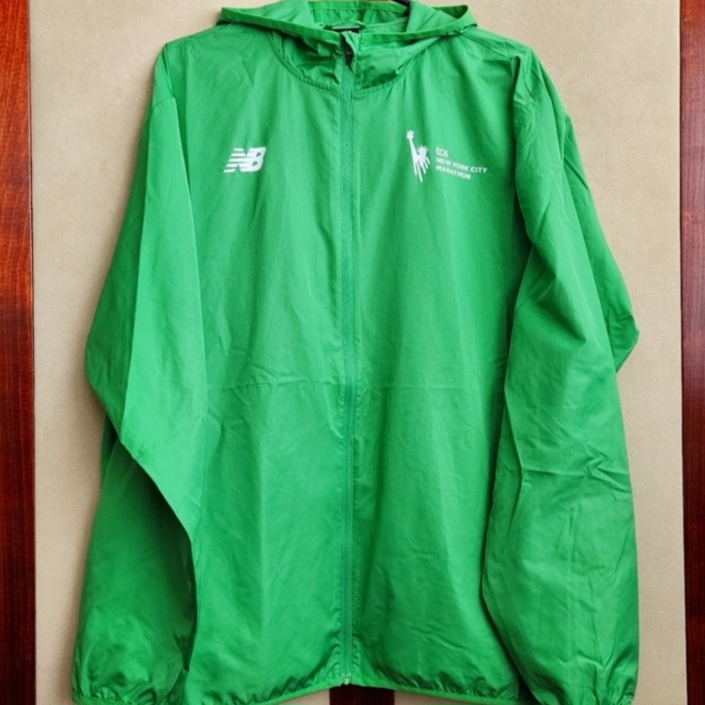 New Balance 2022 NYC Marathon Volunteer Jacket 2XL
